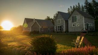 sunlight through houses by Ben Turnbull courtesy of Unsplash.